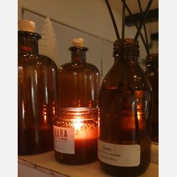 Duftolie i lille apotekerflaske